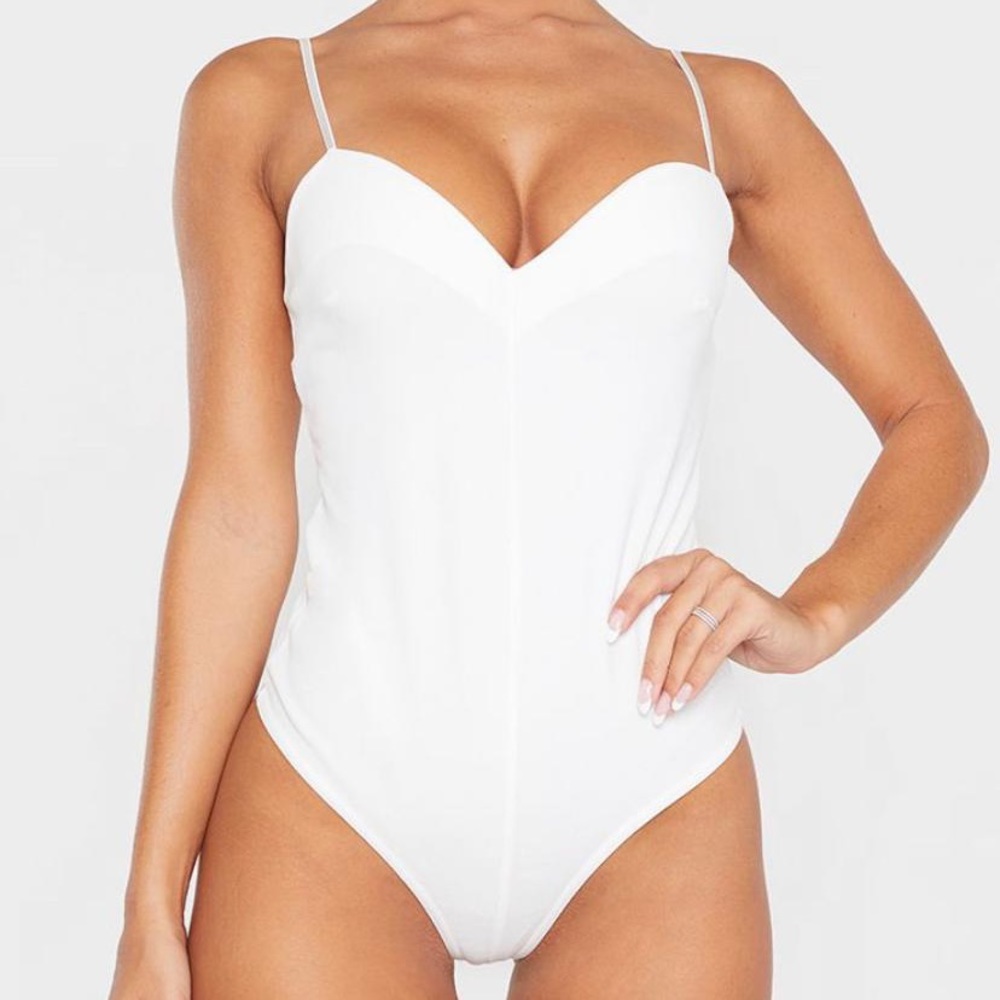 Never wear white bodysuit
